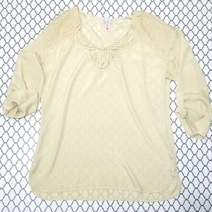 Women L Roll Tab 3/4 Sleeves Lace Neckline Blouse